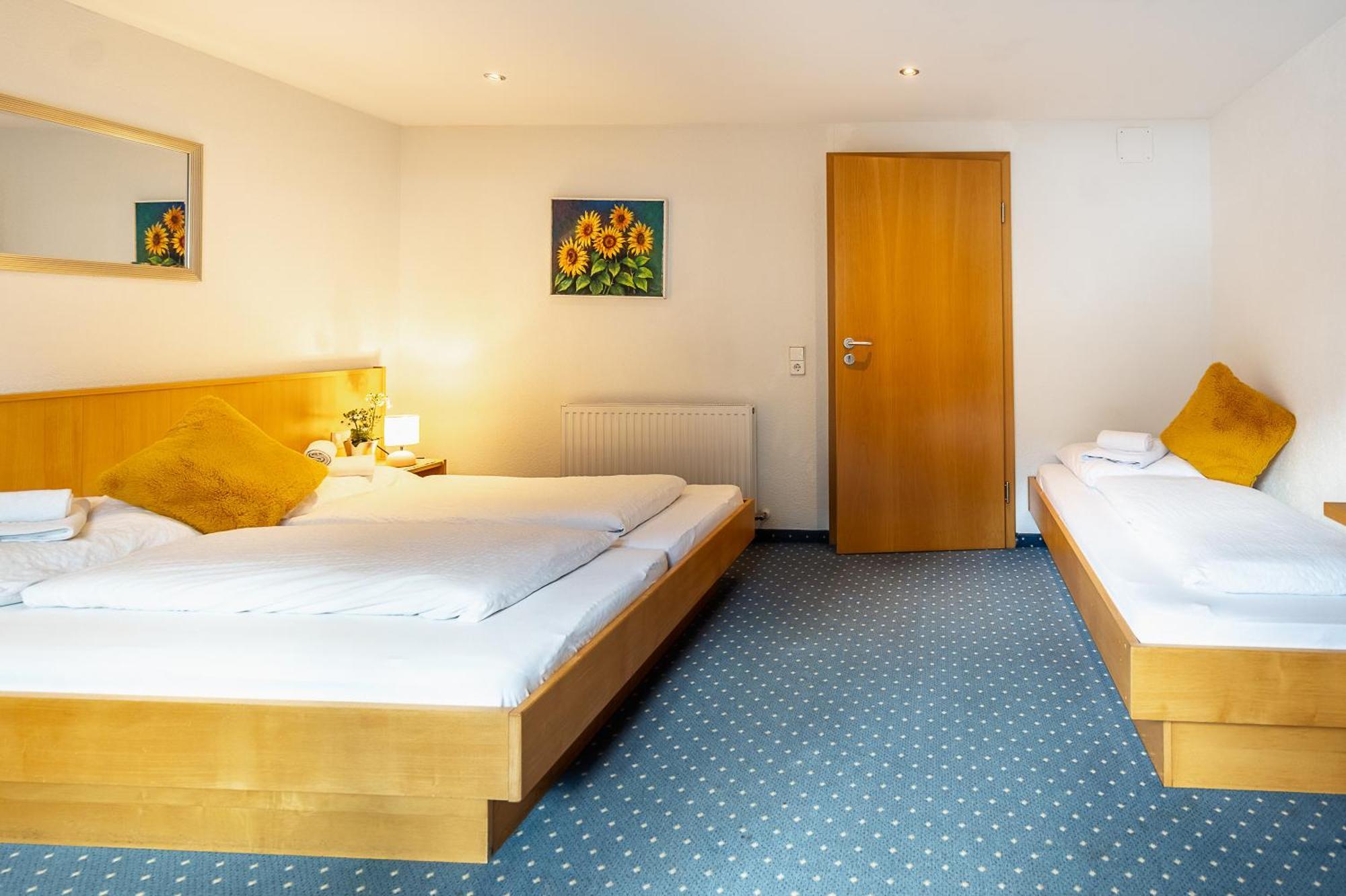 Hotel Pension Wilma Schruns Екстериор снимка