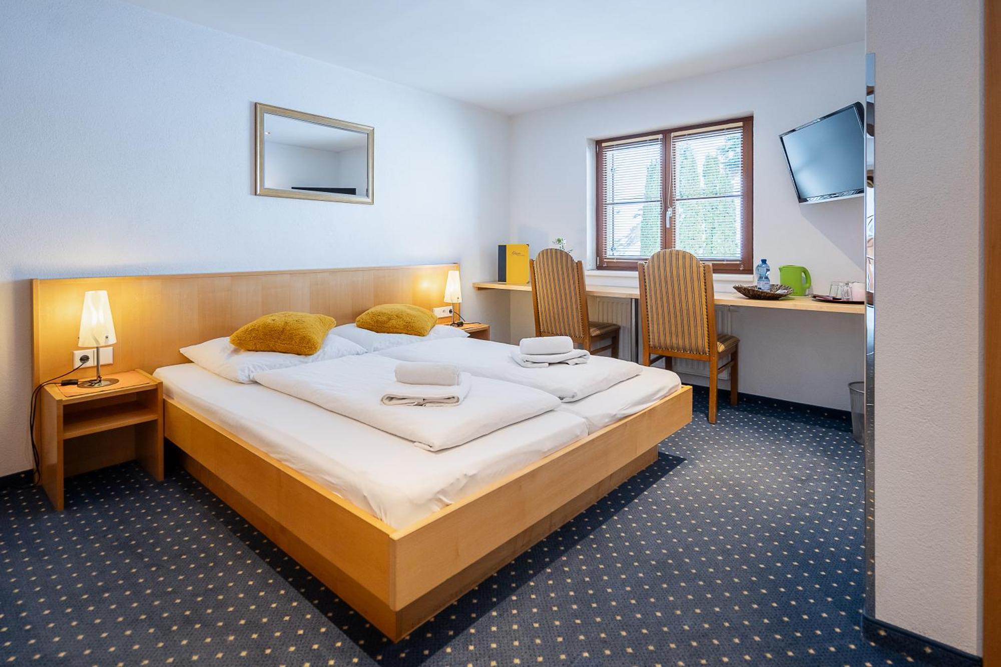 Hotel Pension Wilma Schruns Екстериор снимка